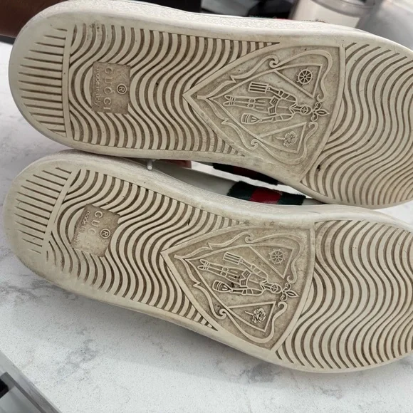 Gucci Women's White Sneakers with Embroidered Details - Picture 6 of 7